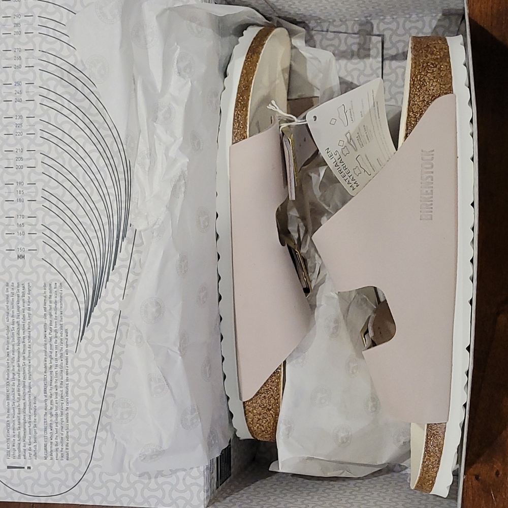 Women's Birkenstock Arizona Sandal in Marshmallow size 9